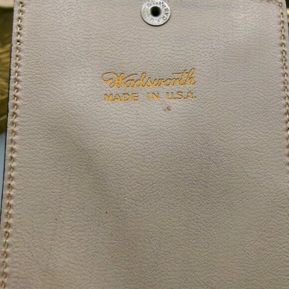 Wadsworth Black Suede Compact Wristlet Minaudiere Cigarette Holder, VTG Vanity - Picture 11 of 11